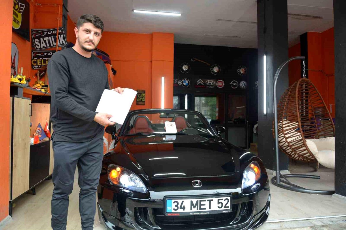 Otomobiliyle drift atan genç 300 bin lira ceza yedi