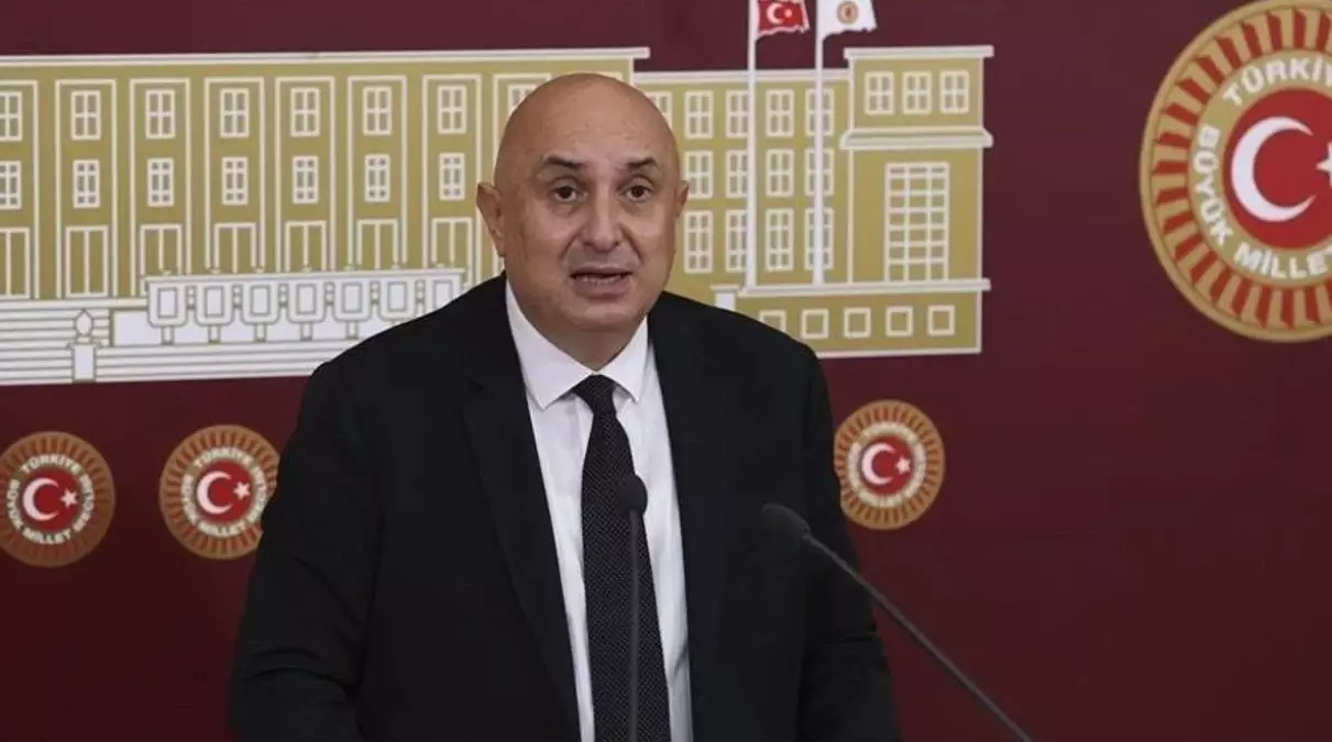 Engin Özkoç kimdir? Kaç yaşında, nereli, mesleği ne, hangi partili? Eski TBMM üyesi Engin Özkoç'un hayatı ve biyografisi!
