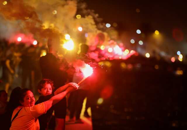 Gece gündüze döndü! Göztepe'nin 98. yıl dönümü İzmir'de coşkuyla kutlandı