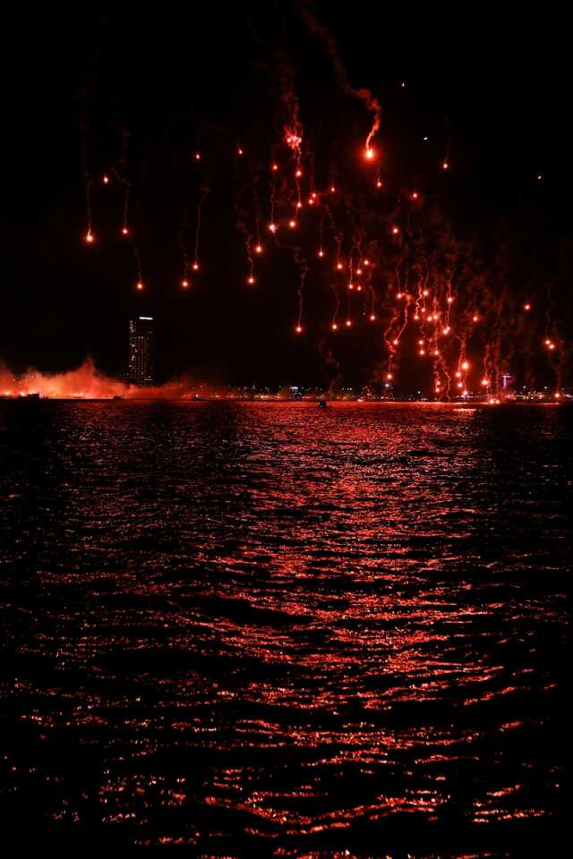 Gece gündüze döndü! Göztepe'nin 98. yıl dönümü İzmir'de coşkuyla kutlandı
