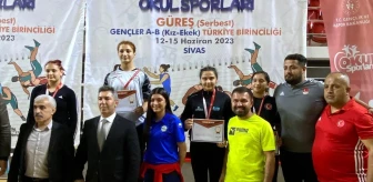 Kaş Belediye Spor, Okul Sporları Türkiye Güreş Şampiyonası'nda 1 gümüş, 2 bronz madalya kazandı