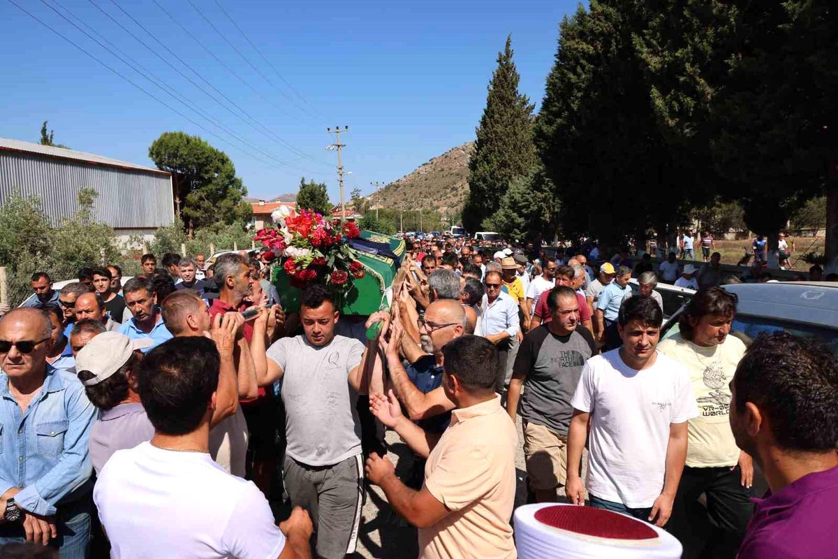 Marmaris Belediyesi Zabıta Personeli Son Yolculuğuna Uğurlandı