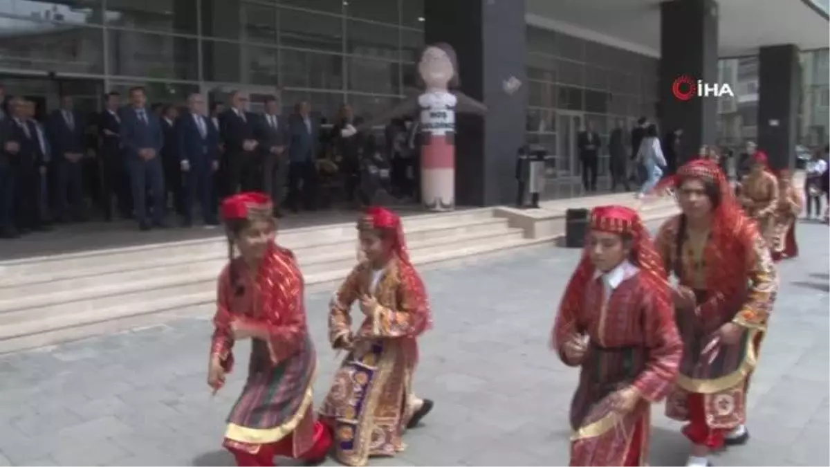 Öğrenciler 'İyi Örnekler' Sergisinde Projelerini Sergiledi