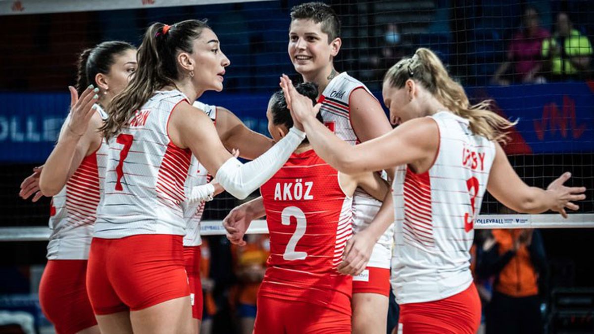 A Milli Kadın Voleybol Takımı, Milletler Ligi'nde Kanada'ya set vermedi