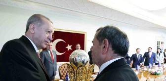 Cumhurbaşkanı Erdoğan, Galatasaray Futbol Takımını Kabul Etti