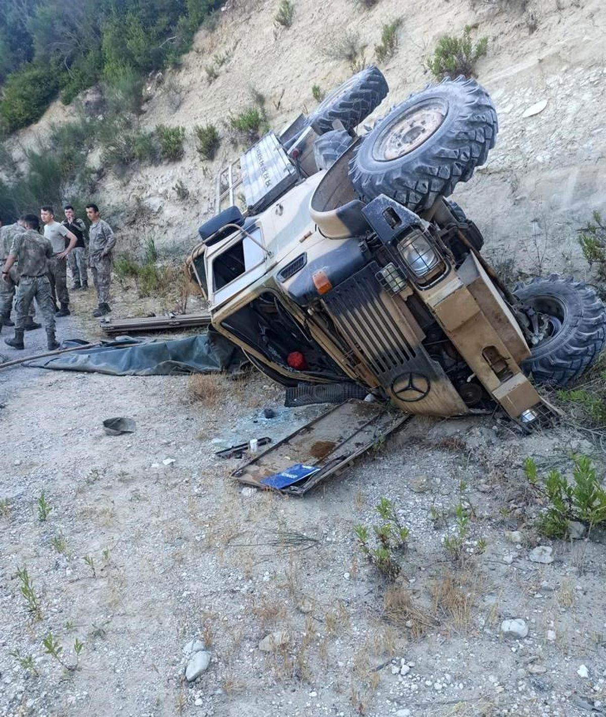 Hatay'da Askeri Araç Devrildi: 4 Asker Yaralandı