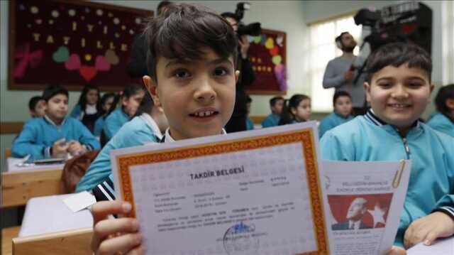 Karneler kaçta verilecek 2023 lise, ortaokul? Karneler ne zaman verilecek 2023 2. dönem? Karneler kaçta dağıtılacak? Karneler kaçta alınacak?