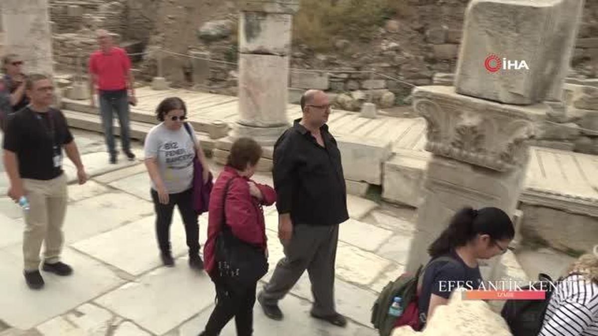 Konya'da iki otomobil çarpıştı: 6 yaralı