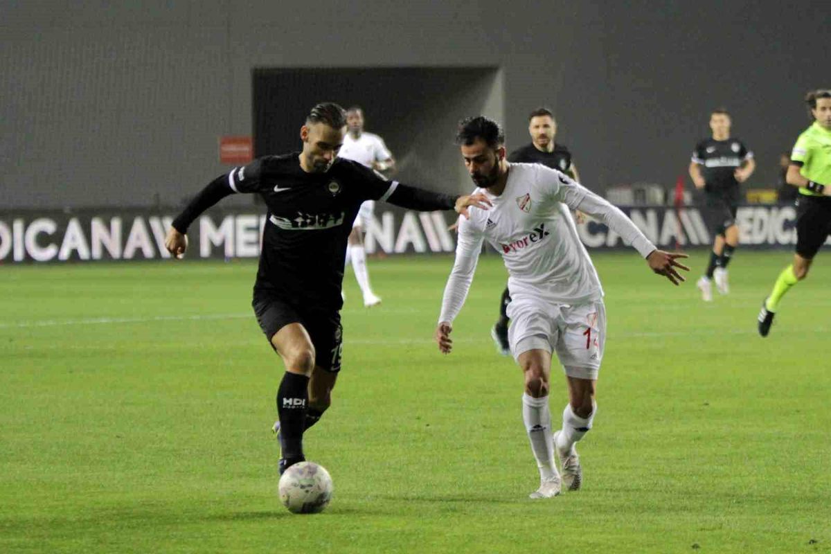 Altay'ın Portekizli golcüsü Marco Paixao'dan ödeme isyanı