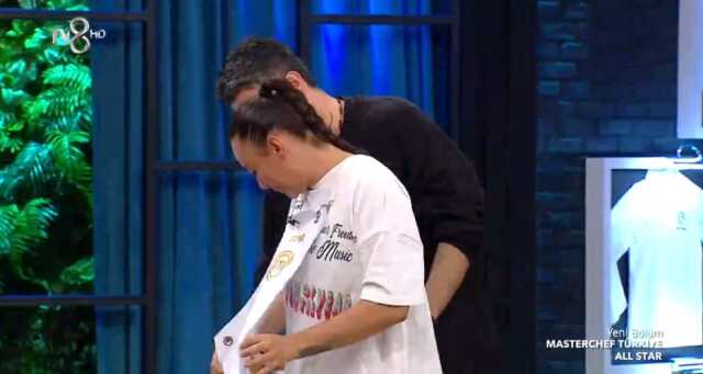 Masterchef ana kadroya giren 2. yarışmacı kim oldu? 15 Haziran 2023 Masterchef ana kadroya kim dahil oldu? Ana kadroya giren ikinci isim kimdir?