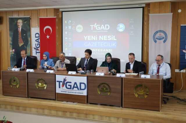 Alanında uzman isimler yeni nesil gazeteciliği anlattı Alanında uzman isimler yeni nesil gazeteciliği anlattı