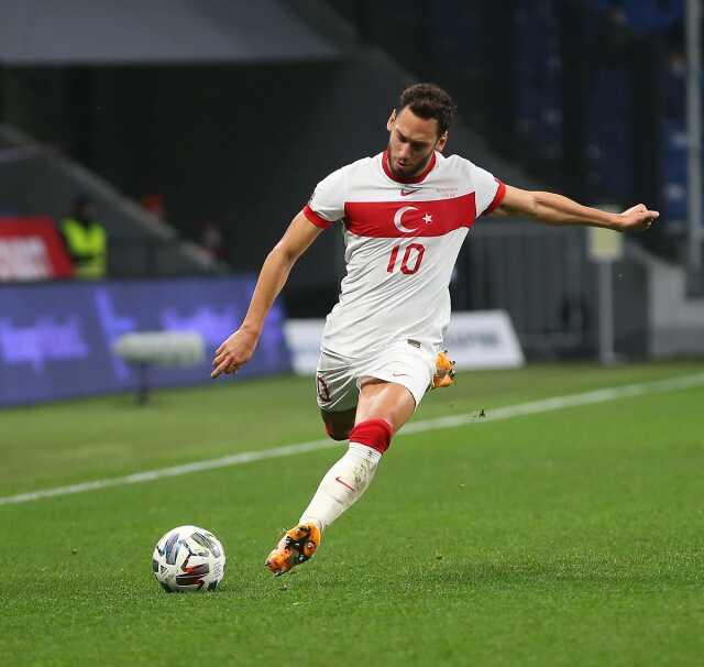 Çok net konuştu! 'Mutlu değilim' diyen Hakan'dan maç sonuna damga vuracak açıklama Çok net konuştu! 'Mutlu değilim' diyen Hakan'dan maç sonuna damga vuracak açıklama