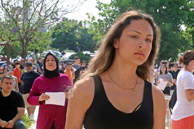 TYT sınavına geç kalanlar gözyaşlarına boğuldu