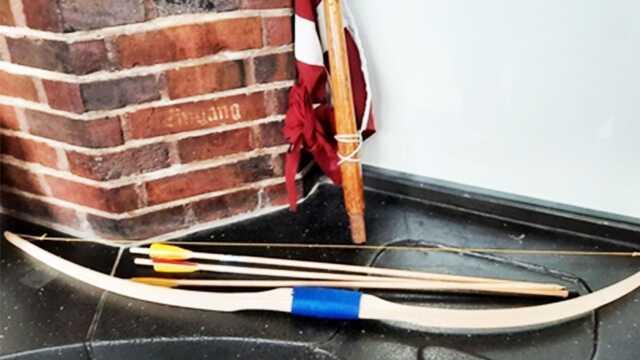 Almanya'da tren istasyonunda oklu saldırı