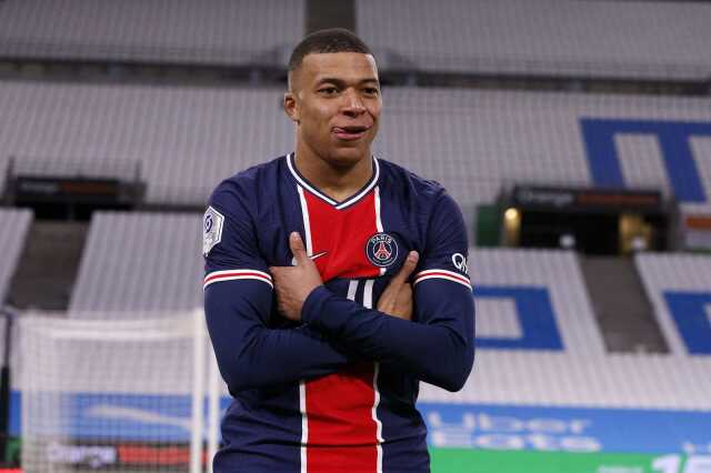 Dünya futbolunda dengeleri değiştirecek transfer! Mbappe, Real Madrid için tarih verdi