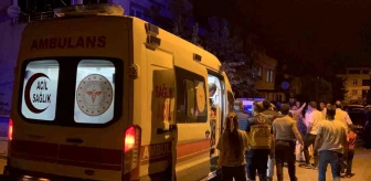 Kayseri'de Ablasının Eşi ile Kavga Eden Genç Kız Aileyi Bıçakladı