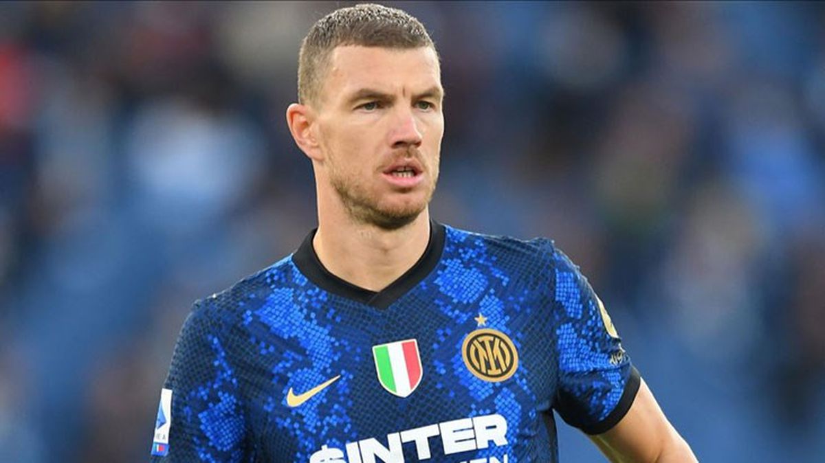 Süper Lig devi transferi bitiriyor! Dzeko'nun menajeri İstanbul'da