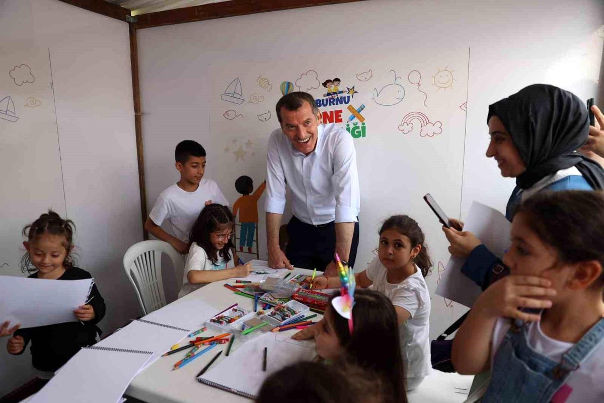 Zeytinburnu Belediyesi Karne Şenliği düzenledi