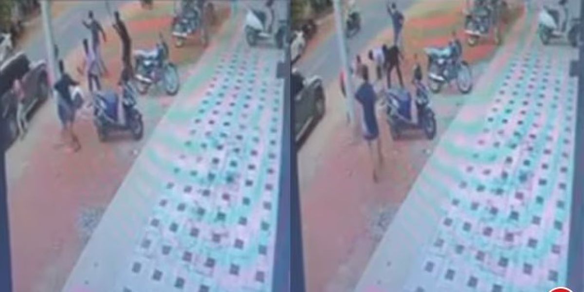 Hindistan'da cinayet davası şüphelisi, işlek caddede dövülerek öldürüldü