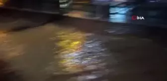 Uşak'ta çay taştı, kenti sel vurdu