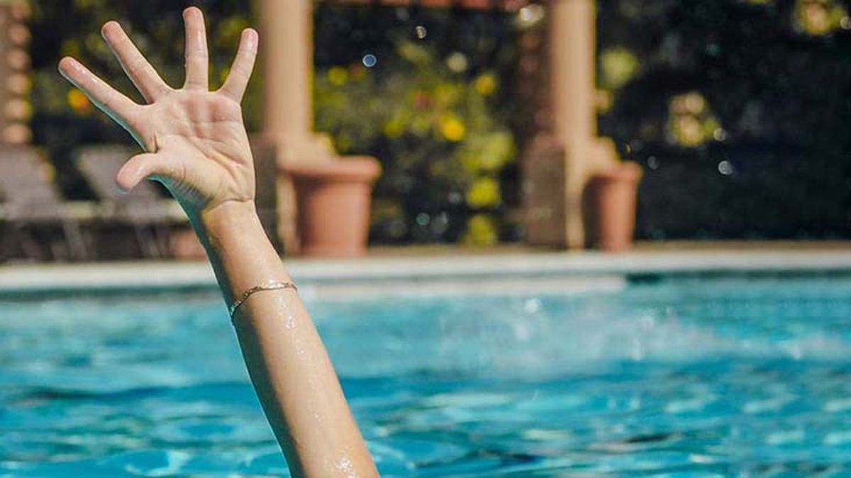 Antalya'da 7 yaşındaki Rus çocuk, otelin havuzunda boğuldu