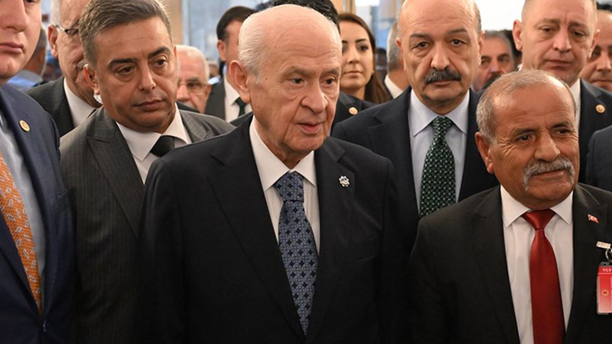 Bahçeli'den AYM'nin HDP kararına tepki: Anayasa Mahkemesi'ne şekil verilmeli
