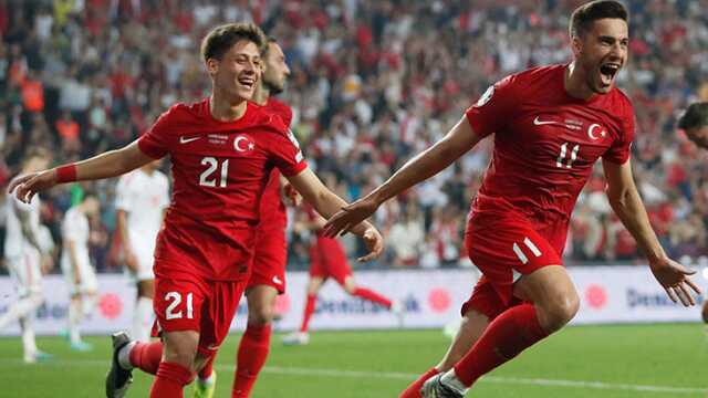 'Böyle gol görmedim' Diyen yıldız futbolcu takım arkadaşını öve öve bitiremedi 'Böyle gol görmedim' Diyen yıldız futbolcu takım arkadaşını öve öve bitiremedi