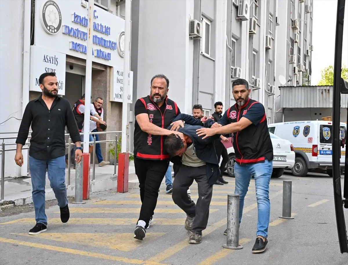 İzmir'deki Türkmenistanlıların Cesetleri Olayında Gözaltına Alınan Şüpheli ve Yardım Yataklık Yaptıkları İddia Edilen 3 Kişi Adliyeye Sevk Edildi