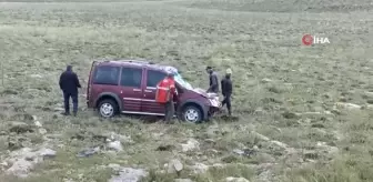 Takla atan araçtan yaralı kurtuldu, hastanede hayatını kaybetti