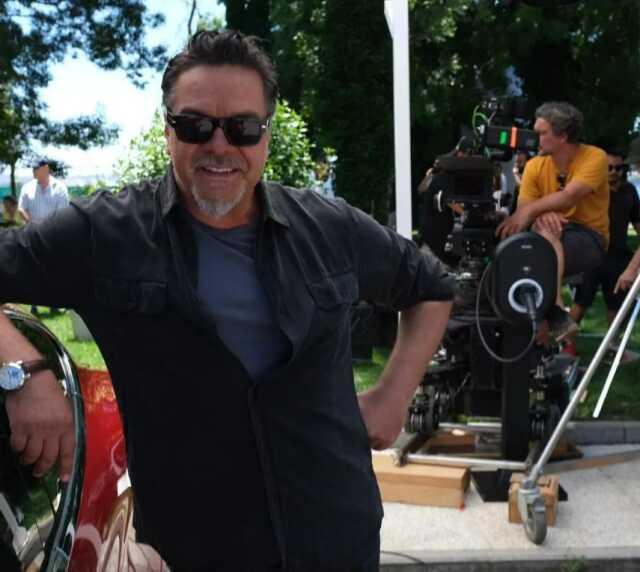 Beyazıt Öztürk TV8'le anlaştı! Hem Beyaz Show'u hem Passaparola'yı sunacak Beyazıt Öztürk TV8'le anlaştı! Hem Beyaz Show'u hem Passaparola'yı sunacak