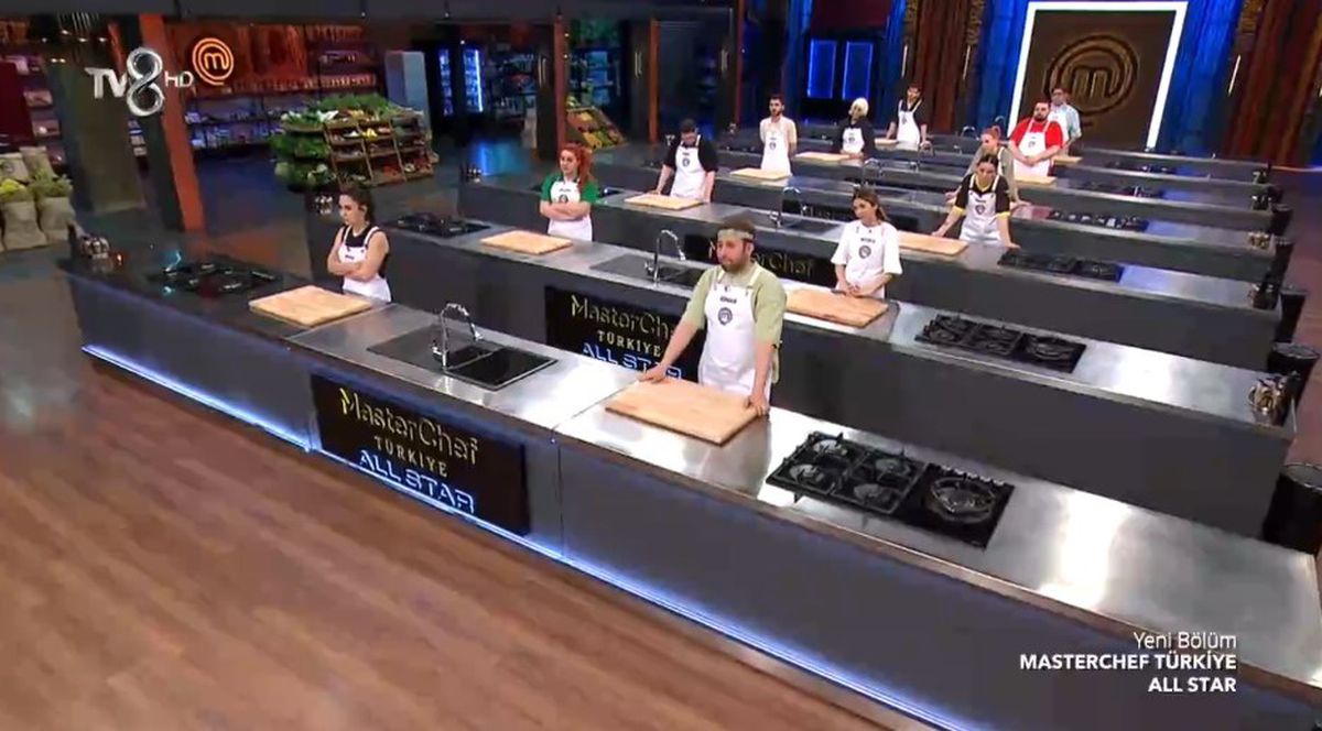 Masterchef ana kadroya giren 7. yarışmacı kim oldu? 21 Haziran 2023 Masterchef ana kadroya kim dahil oldu? Ana kadroya giren yedinci isim kimdir?