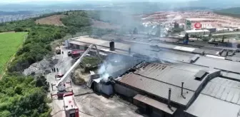 Bursa'da boya fabrikasında yangın: 2 yaralı