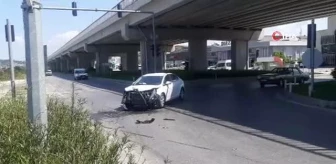 Manavgat'ta 3 aracın karıştığı kaza kamerada