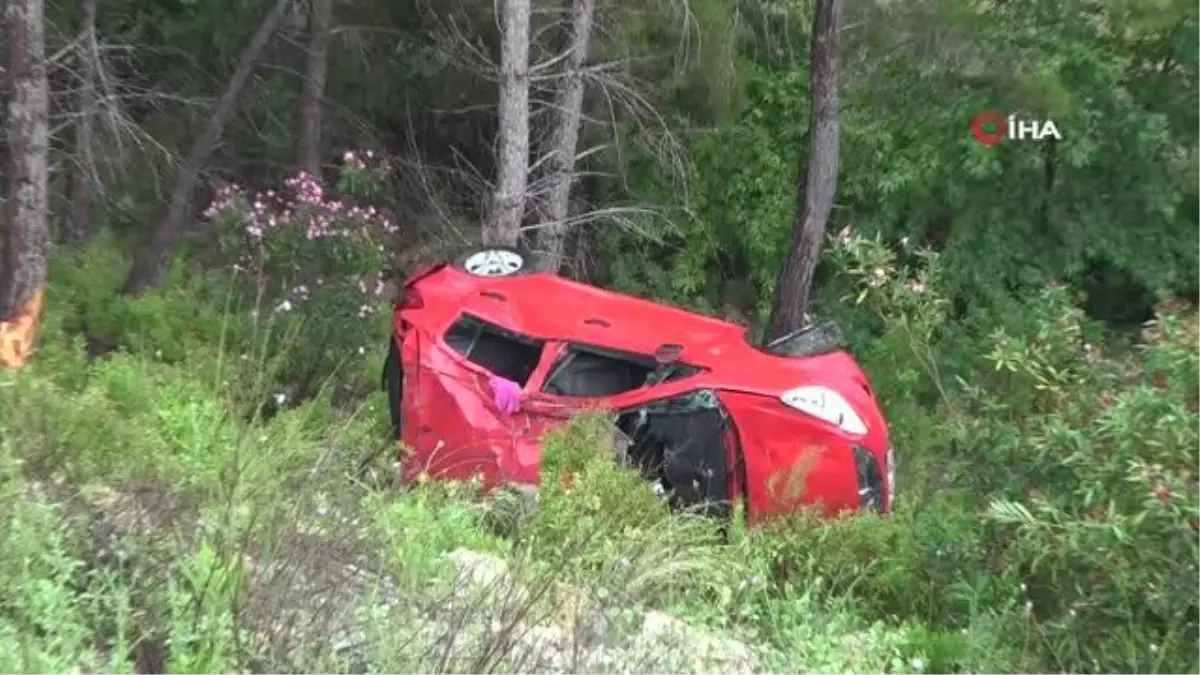 Piknik dönüşü 30 metre uçuruma yuvarlanan otomobilden sağ çıktılar