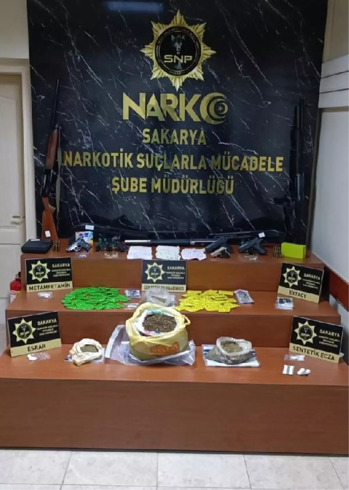 Sakarya'da Uyuşturucu Operasyonu: 23 Şüpheli Gözaltına Alındı