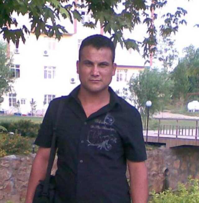 Sokakta yürüyen kadına laf atan gence müdahale eden esnaf canından oldu