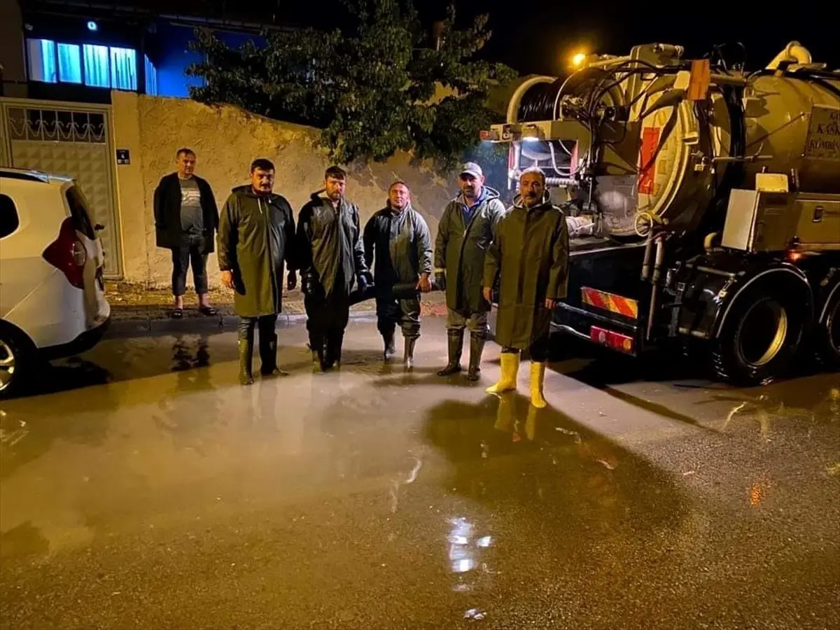 Tomarza'da sağanak etkili oldu
