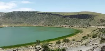 Kalbinden su fışkırarak taşa dönen kadının efsanesinin yaşandığı şifalı göl: Narlıgöl