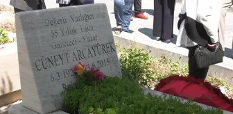 Gazeteci Cüneyt Arcayürek, vefatının 8'inci yılında anıldı