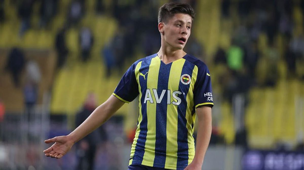 Gemileri yaktılar! Milan, Arda Güler için Fenerbahçe'ye izin yazısı yolladı