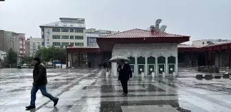 Doğu Anadolu'da Sağanak Yağış Hayatı Olumsuz Etkiledi