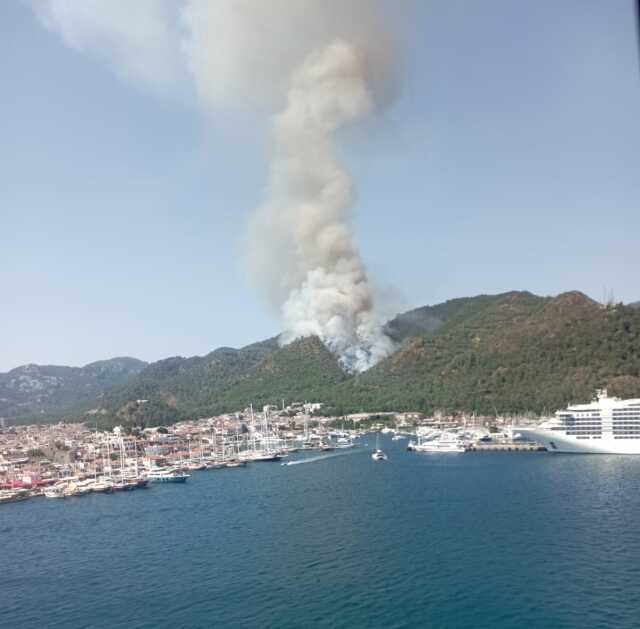 Marmaris'te orman yangını! havadan ve karadan müdahale ediliyor