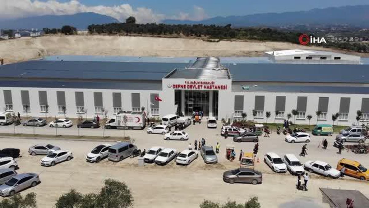 Hatay'da Rekor Sürede Tamamlanan Defne Devlet Hastanesi Hizmet Vermeye Devam Ediyor