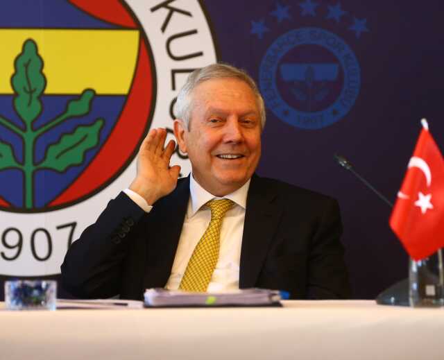 Son Dakika: Eski Fenerbahçe Başkanı Aziz Yıldırım: Hiç kimse başkanlığa aday olmazsa ben adayım