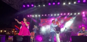 Amasya'da Konserde Evlilik Teklifi