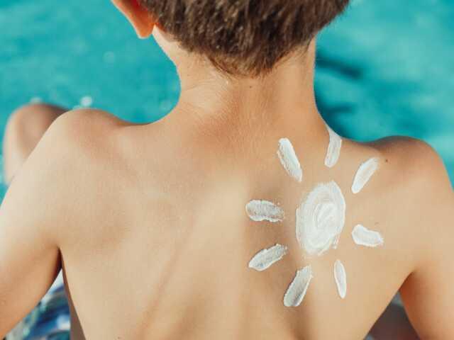 What kind of sunscreen should oily skin use? Is SPF 30 or 50 better for oily and skin? How to choose sunscreen for oily skin? What kind of sunscreen should oily skin use? Is SPF 30 or 50 better for oily and skin? How to choose sunscreen for oily skin?