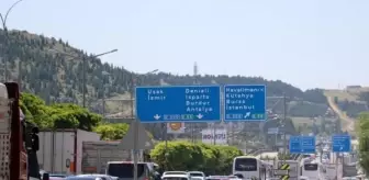 Kurban Bayramı tatili nedeniyle Afyonkarahisar'da trafik yoğunluğu