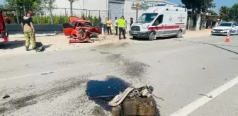 Bursa'da otomobil kontrolden çıkarak bahçe duvarına çarptı