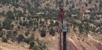 Enerji ve Tabii Kaynaklar Bakanı Alparslan Bayraktar Gabar Dağı Şehit Esma Çevik petrol sahasında incelemelerde bulundu