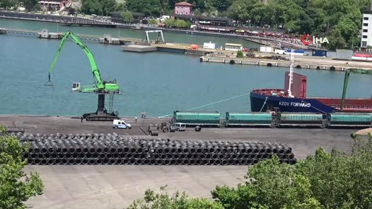 Zonguldak'ta kuru yük gemisi altında mayın iddiası